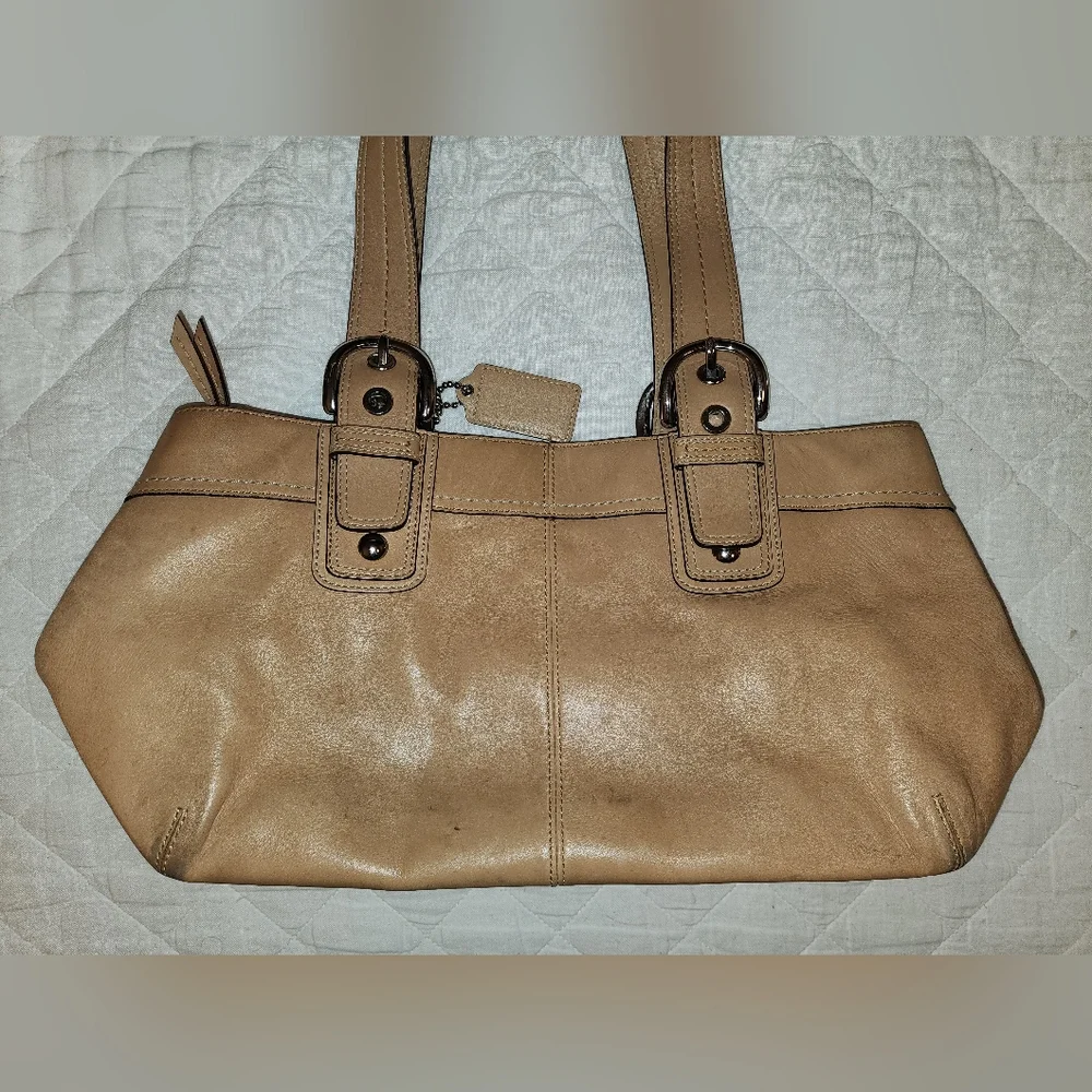COACH leather vintage large Soho Bag in tan - Picture 2 of 12